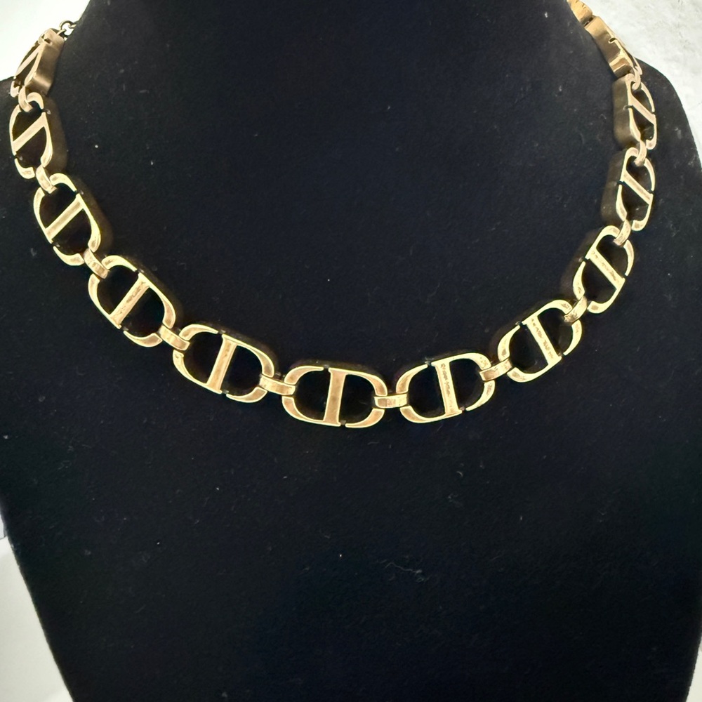 Dior 30 Montaigne Short CD Necklace - Picture 4 of 5